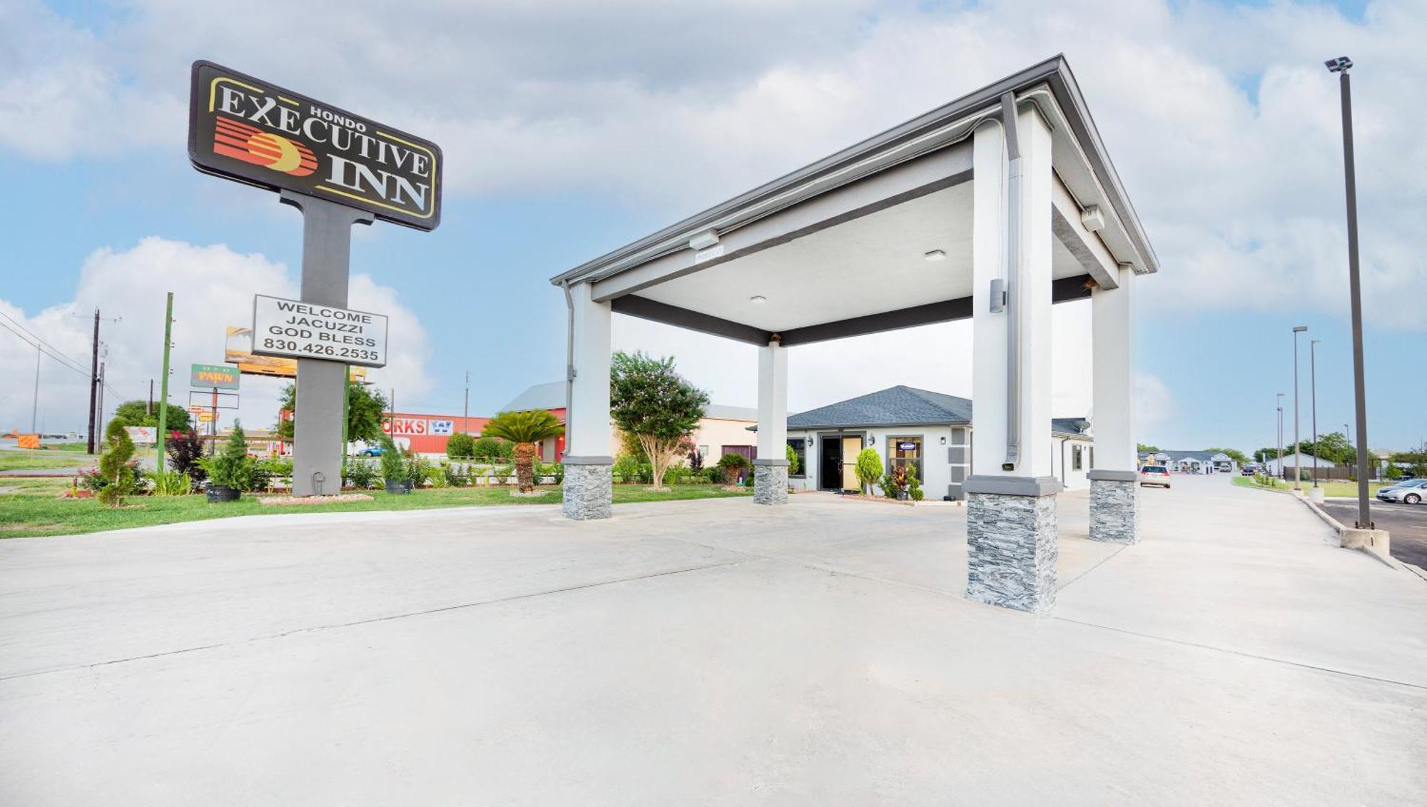 Executive Inn Hondo Εξωτερικό φωτογραφία