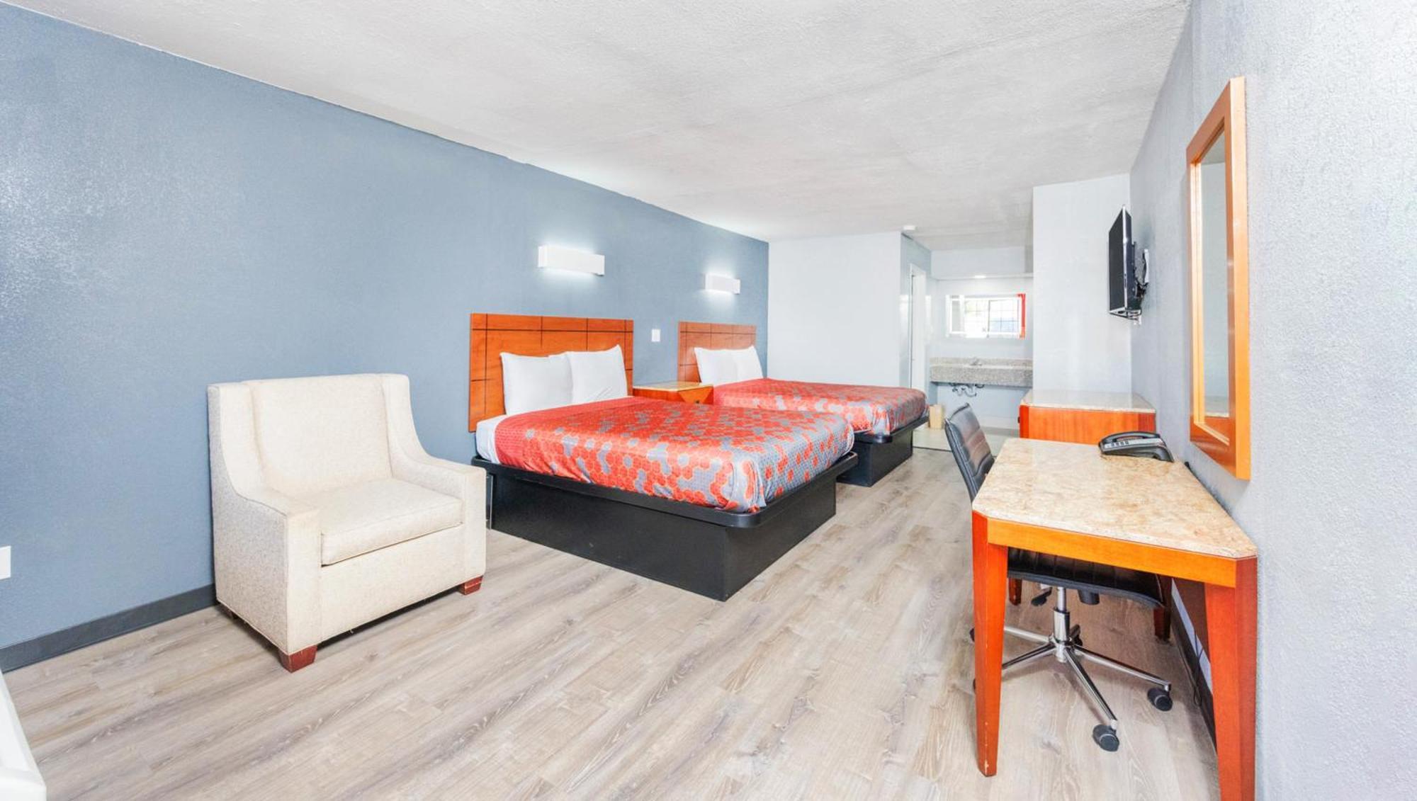 Executive Inn Hondo Εξωτερικό φωτογραφία