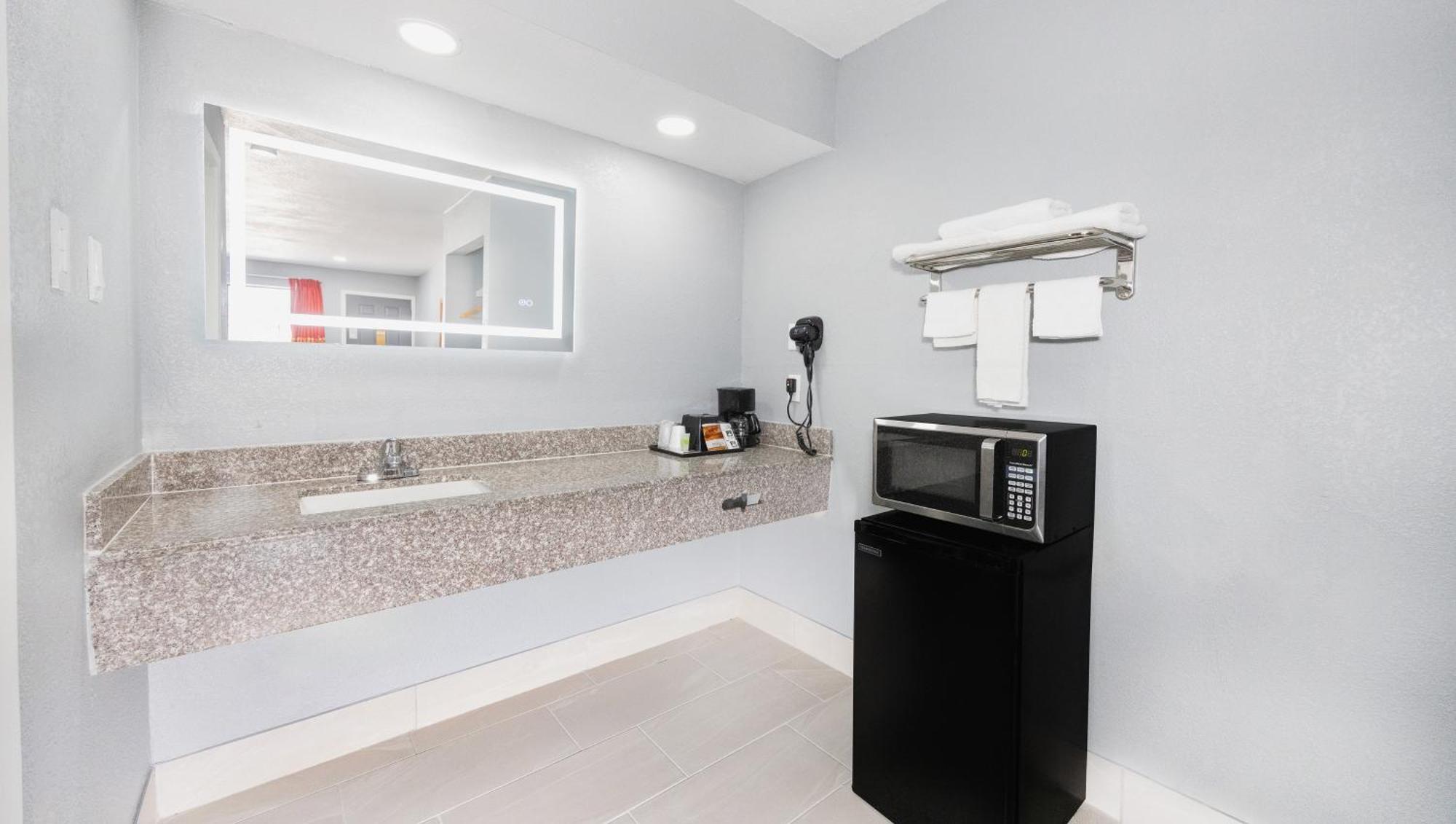 Executive Inn Hondo Εξωτερικό φωτογραφία